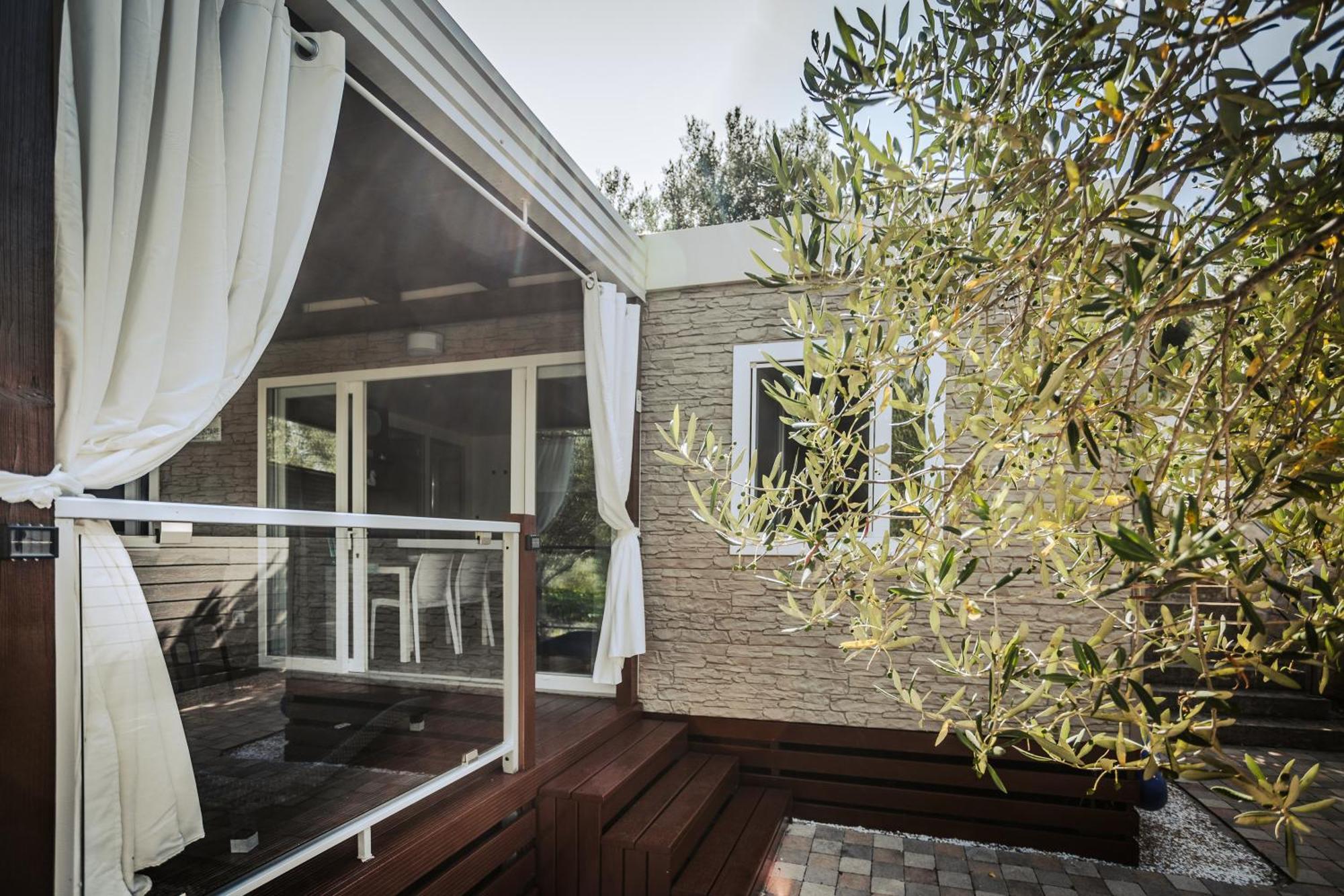 Jade Na Murter Exterior photo